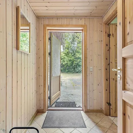 1475-aakirkeby-boesvej-9