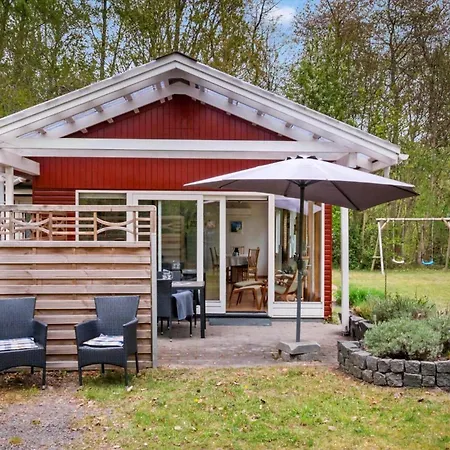 Feriehus 1475-aakirkeby-boesvej-9 *