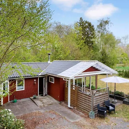 1475-aakirkeby-boesvej-9 Feriehus *