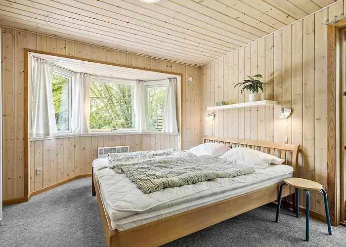 1475-aakirkeby-boesvej-9