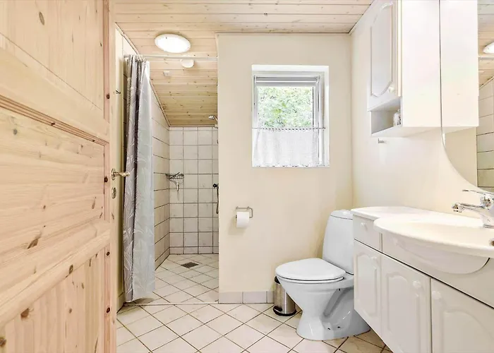 1475-aakirkeby-boesvej-9 Σπίτι διακοπών *