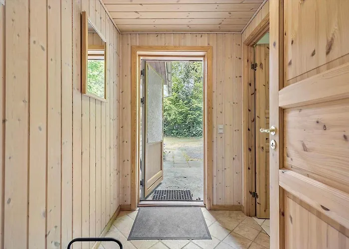 1475-aakirkeby-boesvej-9